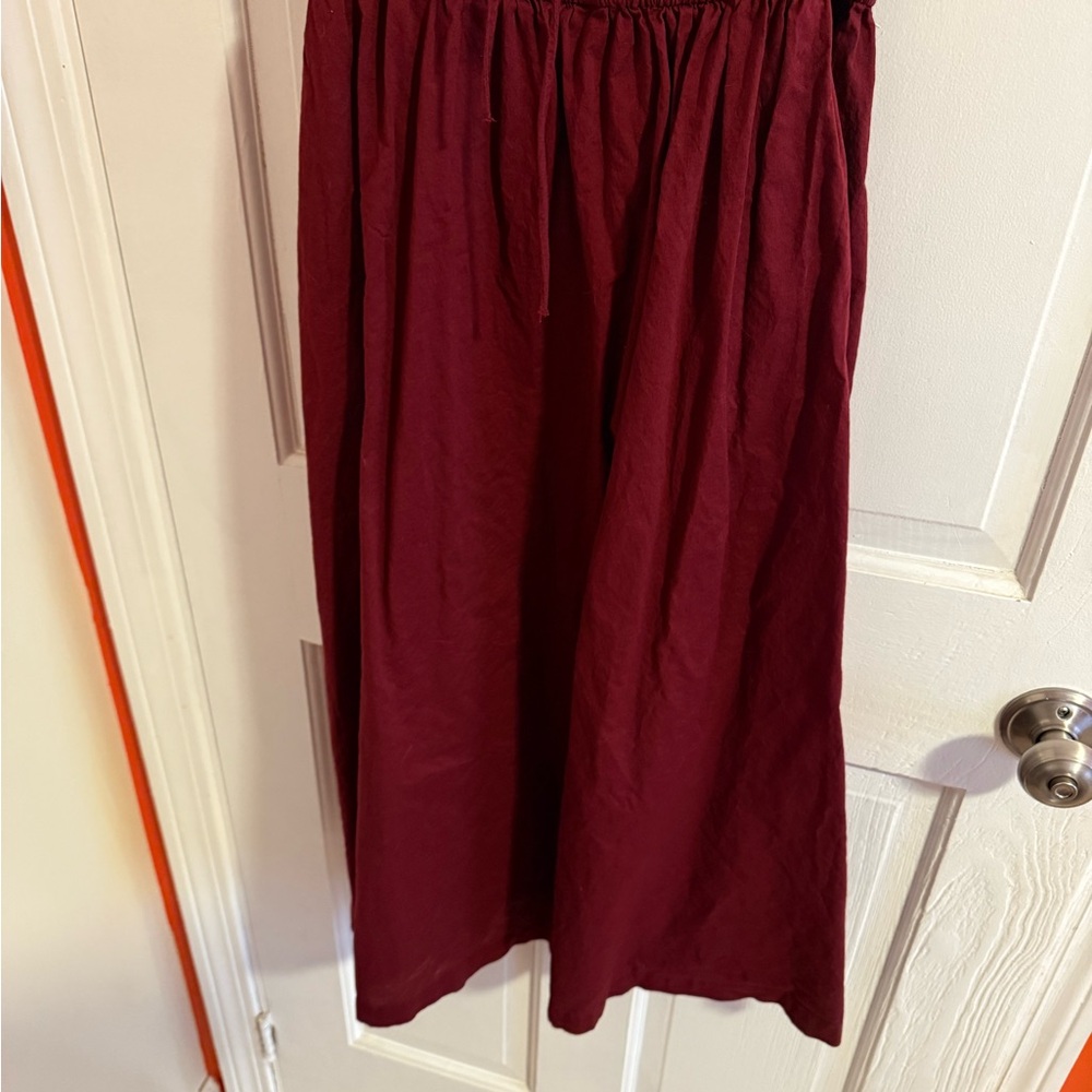 Burgundy Midi Dress with Puff Sleeves - Picture 3 of 5